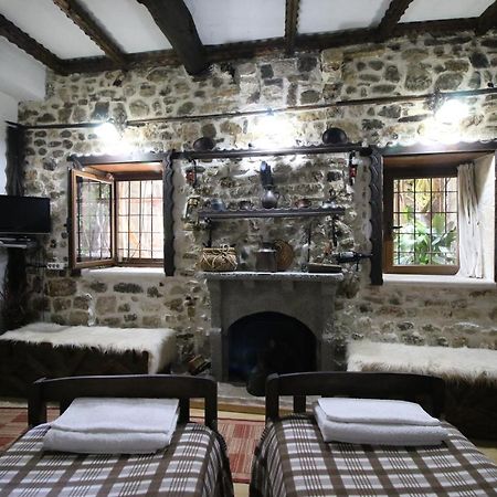 Hotel Nasho Vruho Μπεράτ Εξωτερικό φωτογραφία