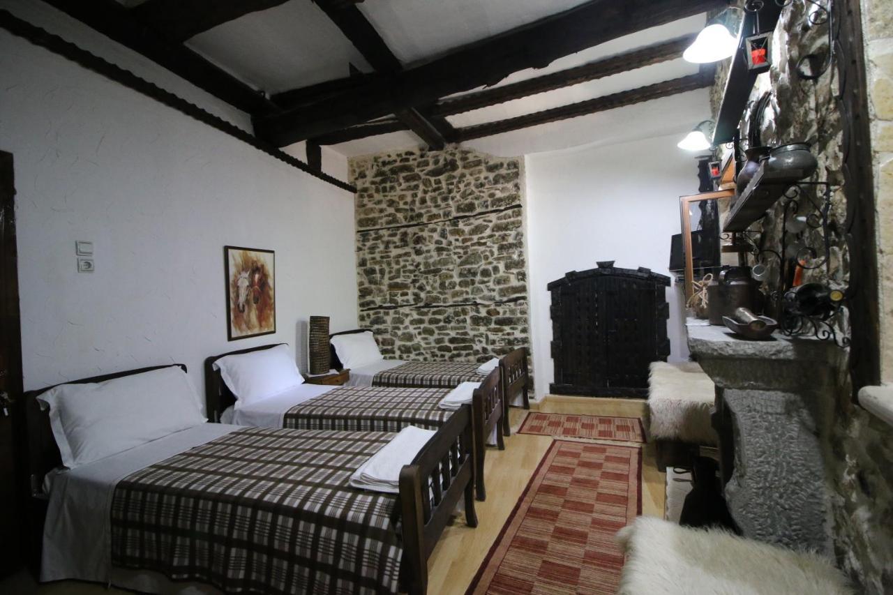 Hotel Nasho Vruho Μπεράτ Εξωτερικό φωτογραφία