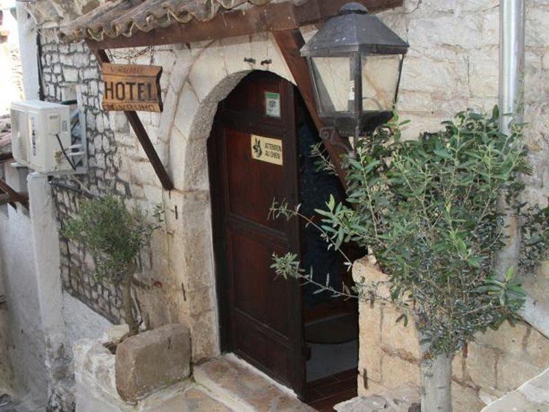 Hotel Nasho Vruho Μπεράτ Εξωτερικό φωτογραφία